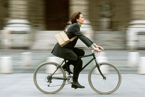 Illustrasjons-/bannerbilde for Vær aktiv til campus - vinn elsykkel!