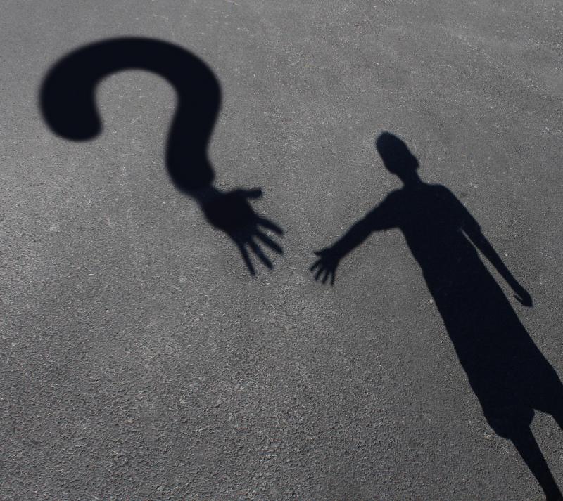 10695509-child-care-question.jpg barns skygge og spørsmålstegn