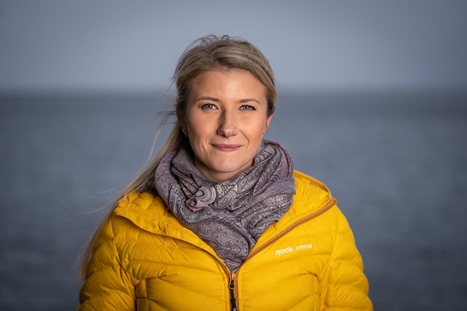 Illustrasjons-/bannerbilde for Samiske kvinner utsatt for vold og overgrep i oppveksten: En interseksjonell tilnærming til fortellinger om å få hjelp av barnevernet