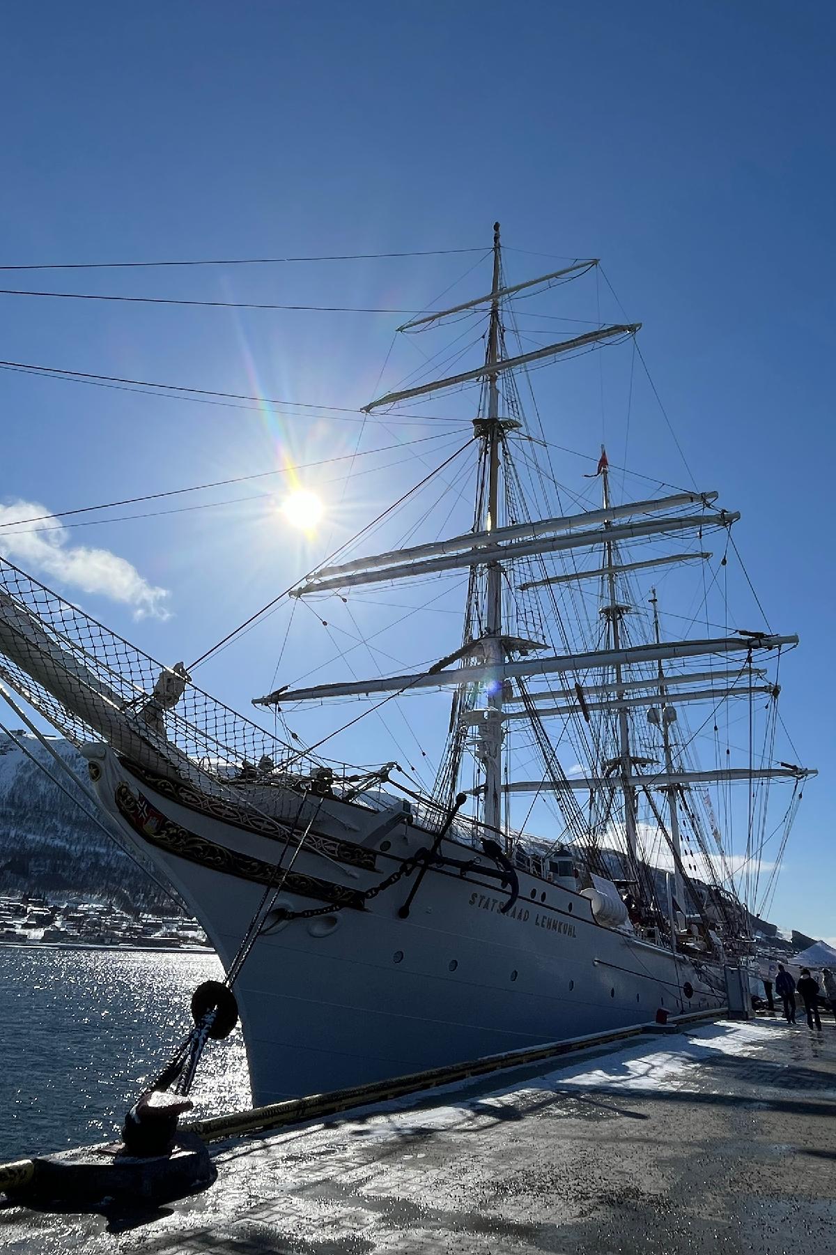 SL.jpg Seilskuta Statsraad Lehmkuhl til kai i Tromsø 22. april.