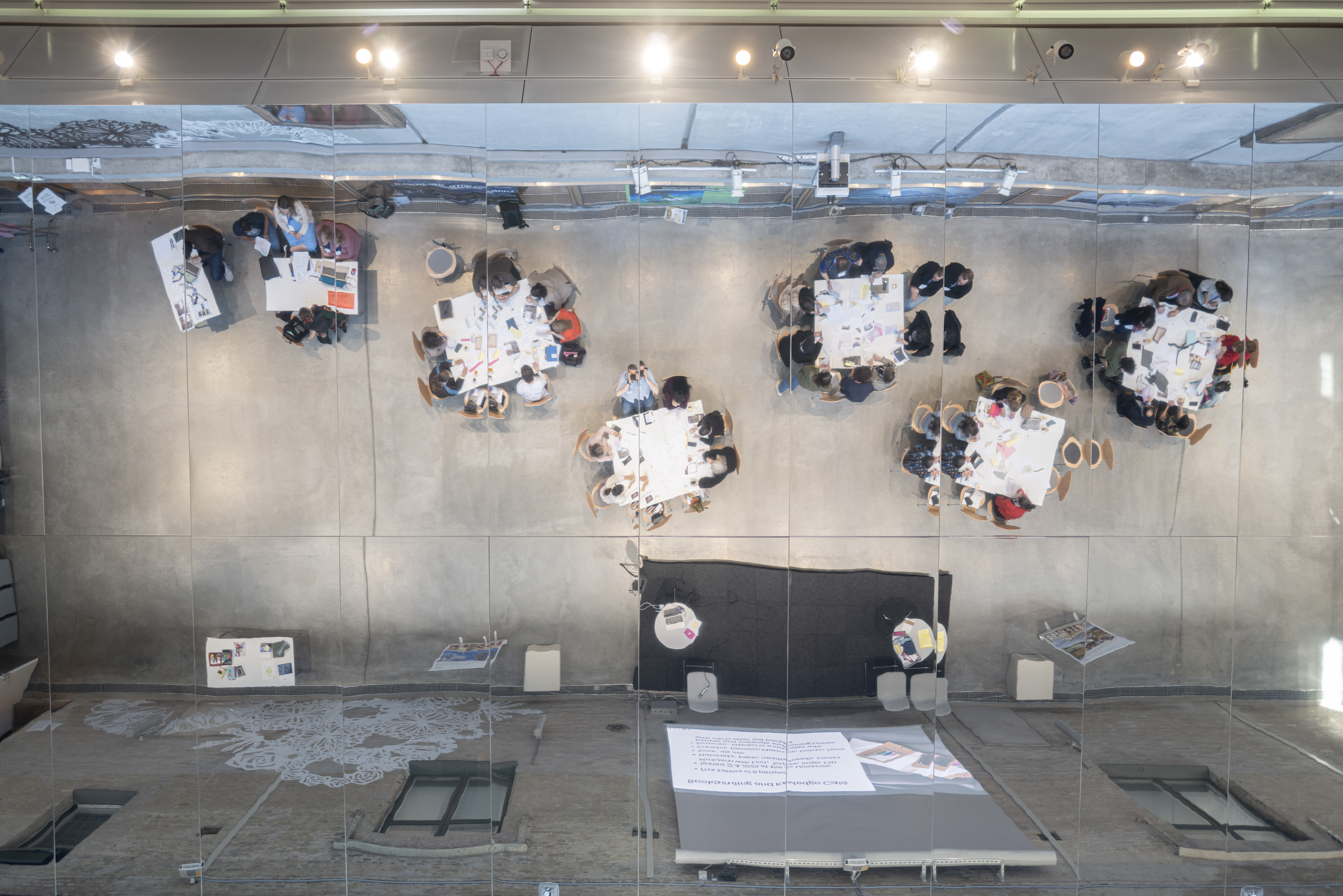 Skissernes.jpg Speilbilde