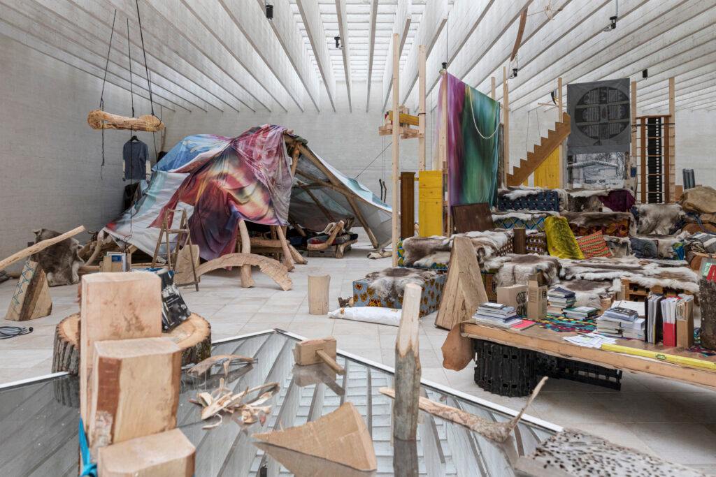 Illustrasjons-/bannerbilde for Artist talk with Joar Nango