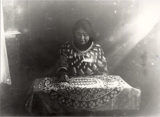 Illustrasjonsbilde for Who We Are: from Inuuteq Storch to John Møller's photographs of Greenlanders 