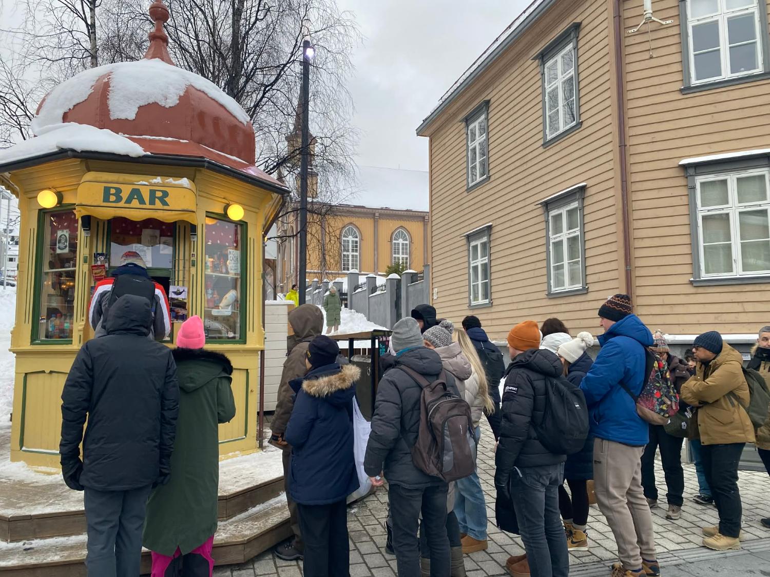 Illustrasjons-/bannerbilde for N&aring;r turisme m&oslash;ter lokalsamfunn: Hvordan h&aring;ndtere motstridende interesser? Fagdag Samfunnsplanlegging 